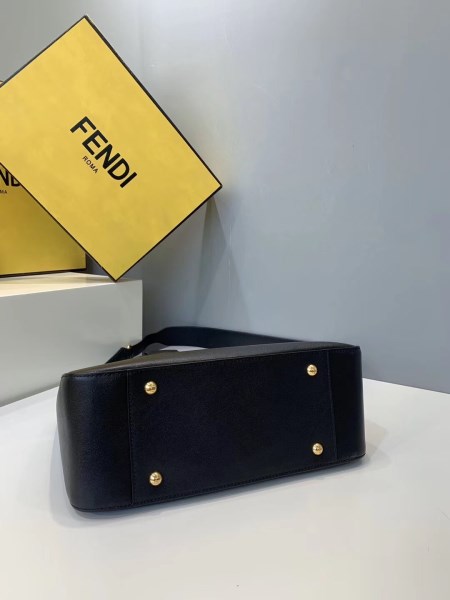 Fendi FF Tote 小號黑色小牛皮包 LV官方網,LV官網,LV官網包包,LV官網台灣,LV官網長夾,LV官網皮夾,LV包包