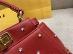 Fendi Peekaboo XS 紅色納帕皮革星飾釘包 LV官方網,LV官網,LV官網包包,LV官網台灣,LV官網長夾,LV官網皮夾,LV包包