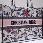 Dior 多色玫瑰可變刺繡小號書本托特包 LV官方網,LV官網,LV官網包包,LV官網台灣,LV官網長夾,LV官網皮夾,LV包包