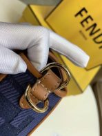 Fendi Baguette 中型藍色牛仔布包 LV官方網,LV官網,LV官網包包,LV官網台灣,LV官網長夾,LV官網皮夾,LV包包