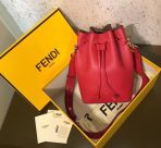 Fendi 小號 Mon Tresor 紅色小牛皮水桶包 LV官方網,LV官網,LV官網包包,LV官網台灣,LV官網長夾,LV官網皮夾,LV包包