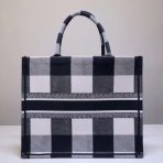 Dior Book 手提包白色/黑色格紋刺繡帆布 LV官方網,LV官網,LV官網包包,LV官網台灣,LV官網長夾,LV官網皮夾,LV包包