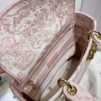 Dior 中 Lady D-Lite 粉紅色 Toile de Jouy 刺繡手袋 LV官方網,LV官網,LV官網包包,LV官網台灣,LV官網長夾,LV官網皮夾,LV包包