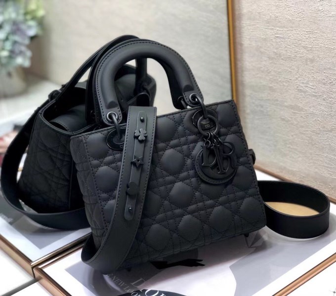 Dior Lady Dior My ABCDior 黑色超霧面小牛皮包 LV官方網,LV官網,LV官網包包,LV官網台灣,LV官網長夾,LV官網皮夾,LV包包