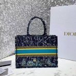 Dior 藍色 Dior 星座刺繡小號 Book 托特包 LV官方網,LV官網,LV官網包包,LV官網台灣,LV官網長夾,LV官網皮夾,LV包包