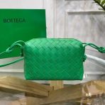 Bottega Veneta 綠色 Intrecciato 小羊皮迷你環包 LV官方網,LV官網,LV官網包包,LV官網台灣,LV官網長夾,LV官網皮夾,LV包包