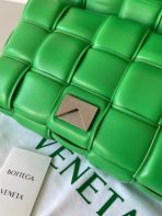 Bottega Veneta 綠色小羊皮加墊盒式包 LV官方網,LV官網,LV官網包包,LV官網台灣,LV官網長夾,LV官網皮夾,LV包包