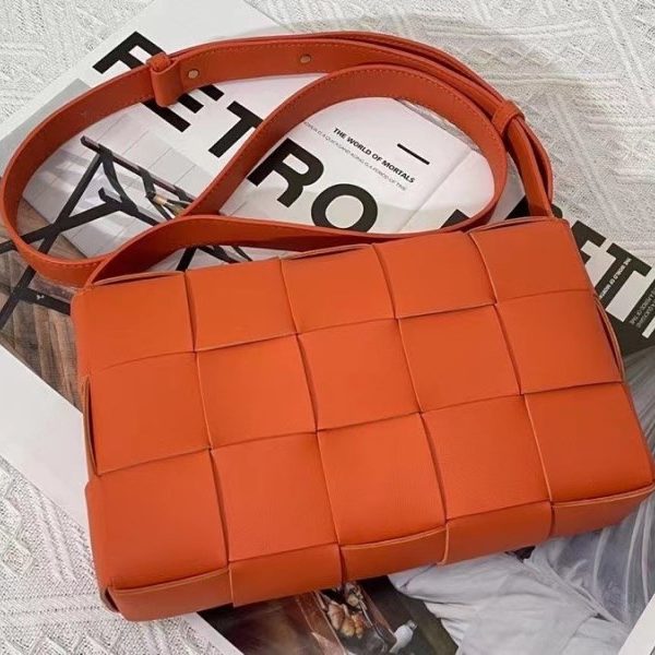 Bottega Veneta Cassett 橙色 Intrecciato 小羊皮包 LV官方網,LV官網,LV官網包包,LV官網台灣,LV官網長夾,LV官網皮夾,LV包包