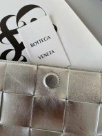 Bottega Veneta Cassett 銀色 Intrecciato 小羊皮包 LV官方網,LV官網,LV官網包包,LV官網台灣,LV官網長夾,LV官網皮夾,LV包包