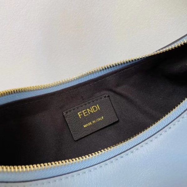 Fendi Fendigraphy 小號淺藍色皮革 Hobo 包 LV官方網,LV官網,LV官網包包,LV官網台灣,LV官網長夾,LV官網皮夾,LV包包