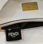 Fendi 白色納帕皮革 Baguette 鏈條中長包 LV官方網,LV官網,LV官網包包,LV官網台灣,LV官網長夾,LV官網皮夾,LV包包