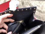 Valentino 黑色中型 Rockstud 手提包 LV官方網,LV官網,LV官網包包,LV官網台灣,LV官網長夾,LV官網皮夾,LV包包