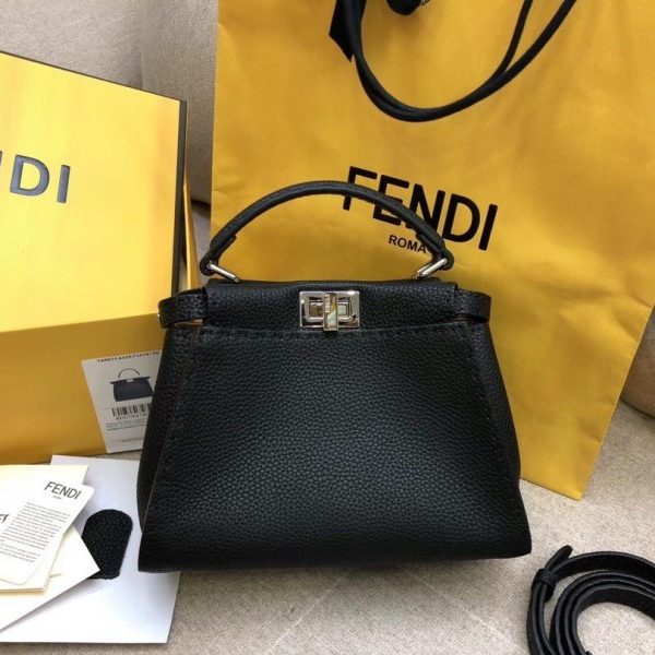 Fendi Peekaboo 迷你 Selleria 黑色 Cuoio Romano 皮革包 LV官方網,LV官網,LV官網包包,LV官網台灣,LV官網長夾,LV官網皮夾,LV包包