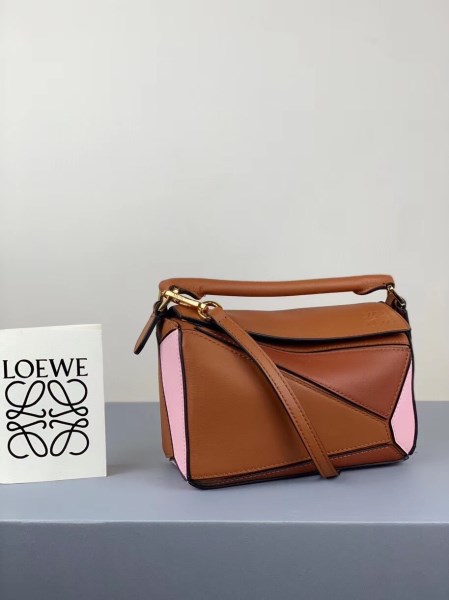 Loewe 棕色/駝色/粉紅色小牛皮迷你 Puzzle 手袋 LV官方網,LV官網,LV官網包包,LV官網台灣,LV官網長夾,LV官網皮夾,LV包包