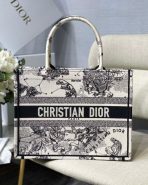 Dior 中型白色 Jouy 十二生肖刺繡 Toile Book 托特包 LV官方網,LV官網,LV官網包包,LV官網台灣,LV官網長夾,LV官網皮夾,LV包包