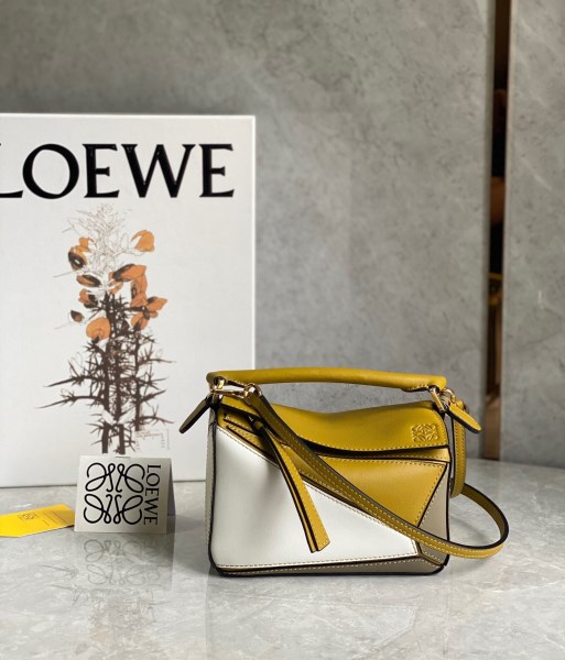 Loewe Puzzle 迷你包，赭色/白色/灰褐色小牛皮 LV官方網,LV官網,LV官網包包,LV官網台灣,LV官網長夾,LV官網皮夾,LV包包