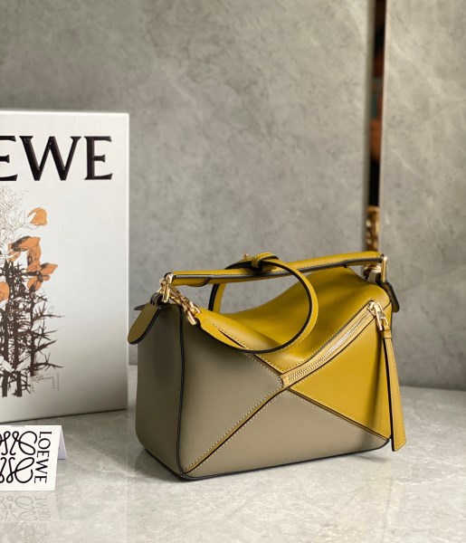 Loewe Puzzle 小號赭色/白色/灰褐色小牛皮手袋 LV官方網,LV官網,LV官網包包,LV官網台灣,LV官網長夾,LV官網皮夾,LV包包