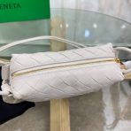 Bottega Veneta 白色 Intrecciato 小羊皮迷你 Loop 手袋 LV官方網,LV官網,LV官網包包,LV官網台灣,LV官網長夾,LV官網皮夾,LV包包