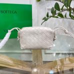 Bottega Veneta 白色 Intrecciato 小羊皮迷你 Loop 手袋 LV官方網,LV官網,LV官網包包,LV官網台灣,LV官網長夾,LV官網皮夾,LV包包