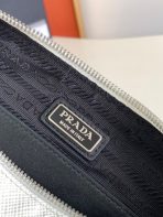 Prada 白色 Saffiano 小牛皮三角形肩背包 LV官方網,LV官網,LV官網包包,LV官網台灣,LV官網長夾,LV官網皮夾,LV包包