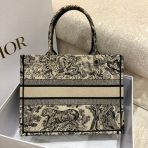 Dior 中型棕色 Toile de Jouy 刺繡 Book 托特包 LV官方網,LV官網,LV官網包包,LV官網台灣,LV官網長夾,LV官網皮夾,LV包包