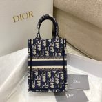 Dior 藍色 Dior Oblique 刺繡迷你 Book Tote 手機包 LV官方網,LV官網,LV官網包包,LV官網台灣,LV官網長夾,LV官網皮夾,LV包包