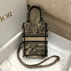 Dior 榛果 Toile de Jouy 刺繡迷你 Book Tote 手機包 LV官方網,LV官網,LV官網包包,LV官網台灣,LV官網長夾,LV官網皮夾,LV包包