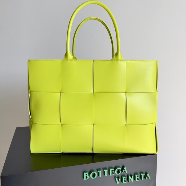 Bottega Veneta 大號 Arco 編織奇異果小牛皮托特包 LV官方網,LV官網,LV官網包包,LV官網台灣,LV官網長夾,LV官網皮夾,LV包包