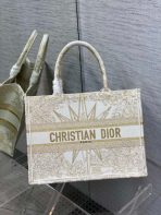 Dior 中金 Rêve d’Infini 刺繡 Book 托特包 LV官方網,LV官網,LV官網包包,LV官網台灣,LV官網長夾,LV官網皮夾,LV包包