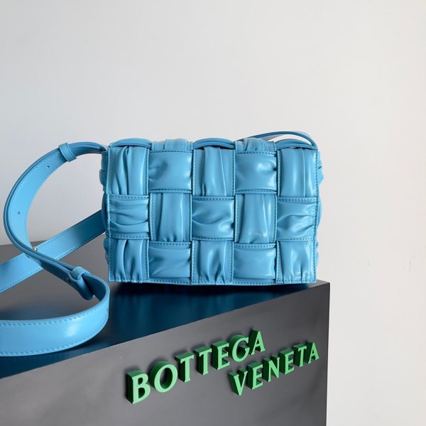 Bottega Veneta Pool Foulard Intreccio 皮革卡式包 LV官方網,LV官網,LV官網包包,LV官網台灣,LV官網長夾,LV官網皮夾,LV包包