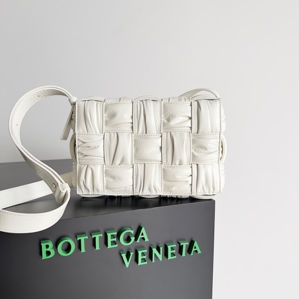 Bottega Veneta 白色 Foulard Intreccio 皮革卡式包 LV官方網,LV官網,LV官網包包,LV官網台灣,LV官網長夾,LV官網皮夾,LV包包