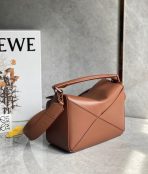 Loewe Puzzle 小號棕色緞面小牛皮手袋 LV官方網,LV官網,LV官網包包,LV官網台灣,LV官網長夾,LV官網皮夾,LV包包