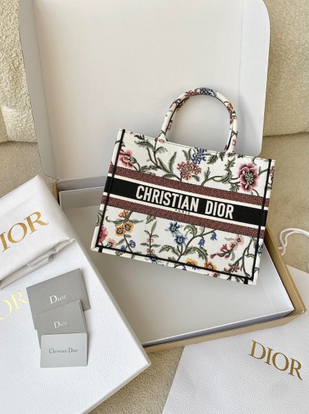 Dior 中型書本托特包，白色 Dior Petites Fleurs 刺繡 LV官方網,LV官網,LV官網包包,LV官網台灣,LV官網長夾,LV官網皮夾,LV包包