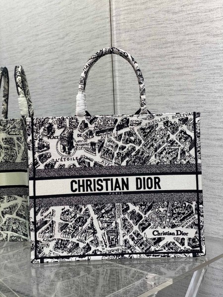 Dior 大白色 Plan de Paris 刺繡書本托特包 LV官方網,LV官網,LV官網包包,LV官網台灣,LV官網長夾,LV官網皮夾,LV包包