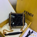 Fendi 黑色小號 Kan I F 透明 PU 包 LV官方網,LV官網,LV官網包包,LV官網台灣,LV官網長夾,LV官網皮夾,LV包包