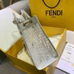 Fendi 白色小號 PU Runaway 購物包 LV官方網,LV官網,LV官網包包,LV官網台灣,LV官網長夾,LV官網皮夾,LV包包