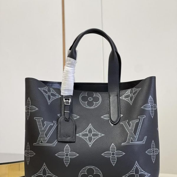 【台灣貨】LV M57288全皮壓花 雙肩包系列 LV官方網,LV官網,LV官網包包,LV官網台灣,LV官網長夾,LV官網皮夾,LV包包