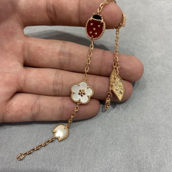 【頂級版】Van Cleef & Arpels Lucky Spring系列戒指 LV官方網,LV官網,LV官網包包,LV官網台灣,LV官網長夾,LV官網皮夾,LV包包