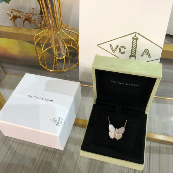 【頂級版】Van Cleef & Arpels 经典大花雕刻四叶草项链 LV官方網,LV官網,LV官網包包,LV官網台灣,LV官網長夾,LV官網皮夾,LV包包