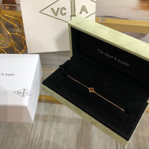 【頂級版】Van Cleef & Arpels 经典大花蓝陶瓷四叶草项 LV官方網,LV官網,LV官網包包,LV官網台灣,LV官網長夾,LV官網皮夾,LV包包