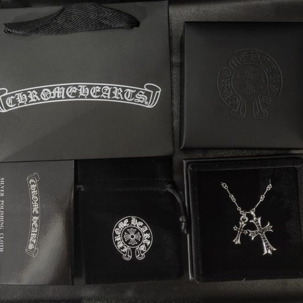 Chrome Hearts 黑鑽十字架項鍊 LV官方網,LV官網,LV官網包包,LV官網台灣,LV官網長夾,LV官網皮夾,LV包包