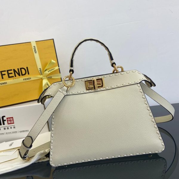 Fendi Peekaboo ISeeU小號包 LV官方網,LV官網,LV官網包包,LV官網台灣,LV官網長夾,LV官網皮夾,LV包包