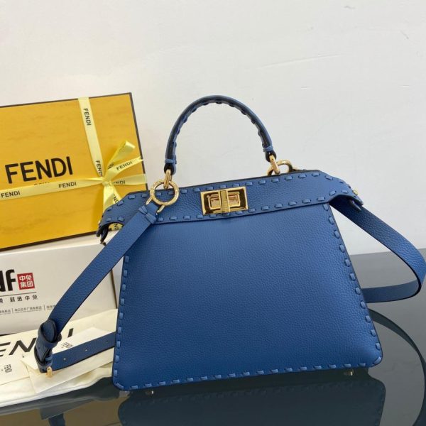 Fendi Peekaboo ISeeU小號包 LV官方網,LV官網,LV官網包包,LV官網台灣,LV官網長夾,LV官網皮夾,LV包包