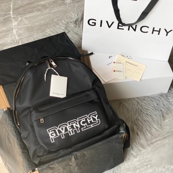 Givenchy 紀希雙肩背包/專櫃同步 LV官方網,LV官網,LV官網包包,LV官網台灣,LV官網長夾,LV官網皮夾,LV包包