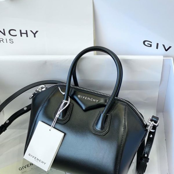 Givenchy Antigona光皮手提包 LV官方網,LV官網,LV官網包包,LV官網台灣,LV官網長夾,LV官網皮夾,LV包包