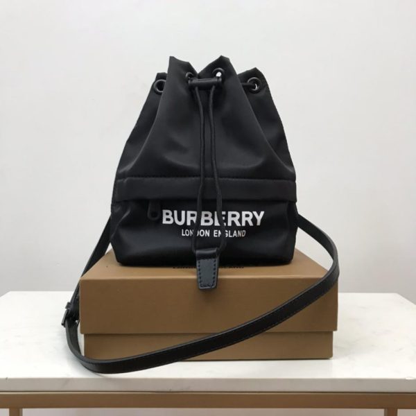 【Burberry頂級原單】新​​款收納小水桶 LV官方網,LV官網,LV官網包包,LV官網台灣,LV官網長夾,LV官網皮夾,LV包包