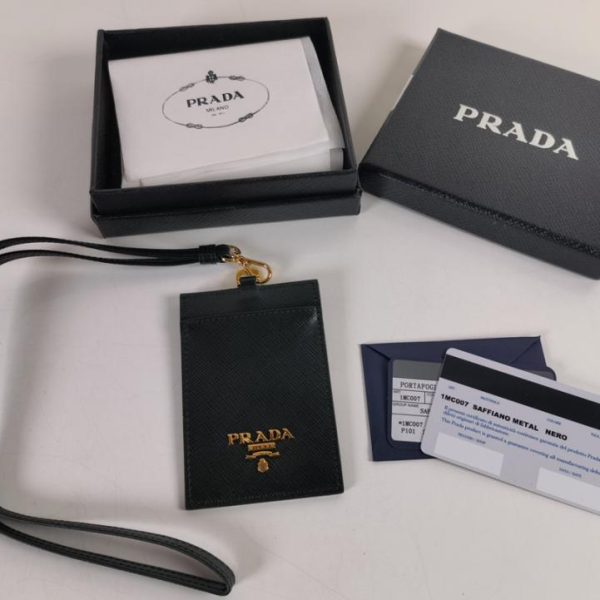 Prada→掛脖款皮革證件夾 LV官方網,LV官網,LV官網包包,LV官網台灣,LV官網長夾,LV官網皮夾,LV包包