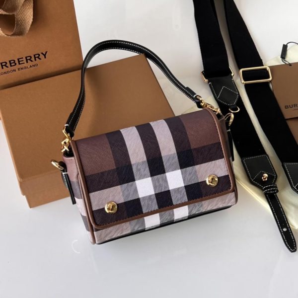 Burberry Vintage 斜背包 LV官方網,LV官網,LV官網包包,LV官網台灣,LV官網長夾,LV官網皮夾,LV包包