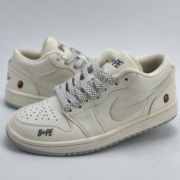 Air Jordan 1 Retro Low x BAPE 米白滿天星官方同步新色 LV官方網,LV官網,LV官網包包,LV官網台灣,LV官網長夾,LV官網皮夾,LV包包