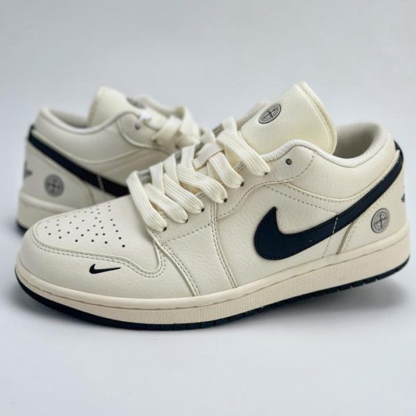 Air Jordan 1 Retro Low x Stone Island 白色黑色小鉤官方同步新色 LV官方網,LV官網,LV官網包包,LV官網台灣,LV官網長夾,LV官網皮夾,LV包包